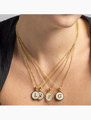 Collier en nacre blanche fini en or jaune 18K - Lettre G de l’alphabet