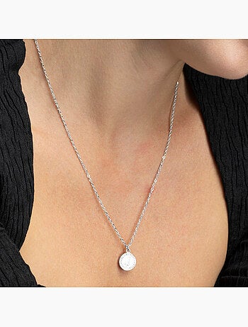 Collier en zircone brillant fini au Rhodium - Lettre J de l’alphabet