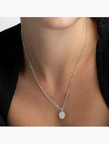 Collier en zirconie brillant fini au Rhodium - lettre E de l’alphabet