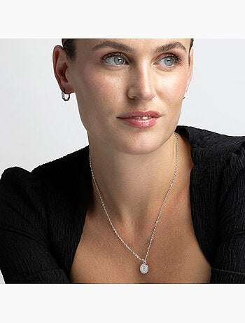Collier en zirconie brillant fini au Rhodium - lettre E de l’alphabet