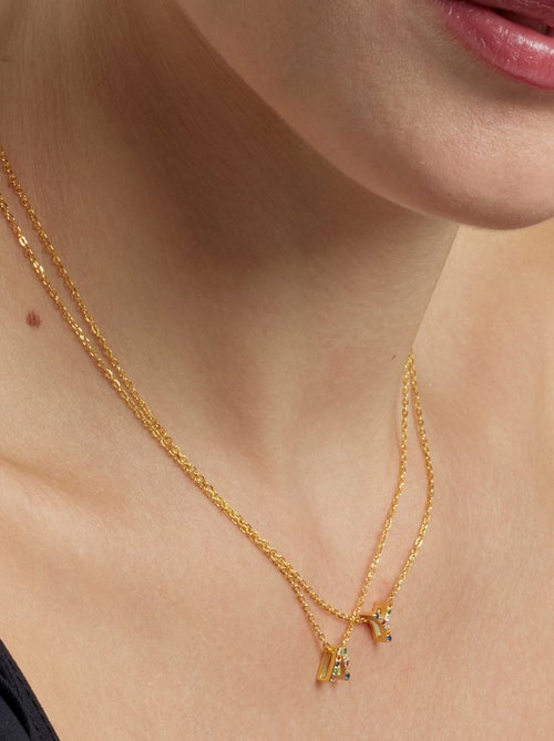 Collier Luxenter en argent 925 avec zircone multicolore et finition en or jaune 18 k - Alphabet - Kiabi Collier Luxenter en argent 925 avec zircone multicolore et finition en or jaune 18 k - Alphabet - Kiabi