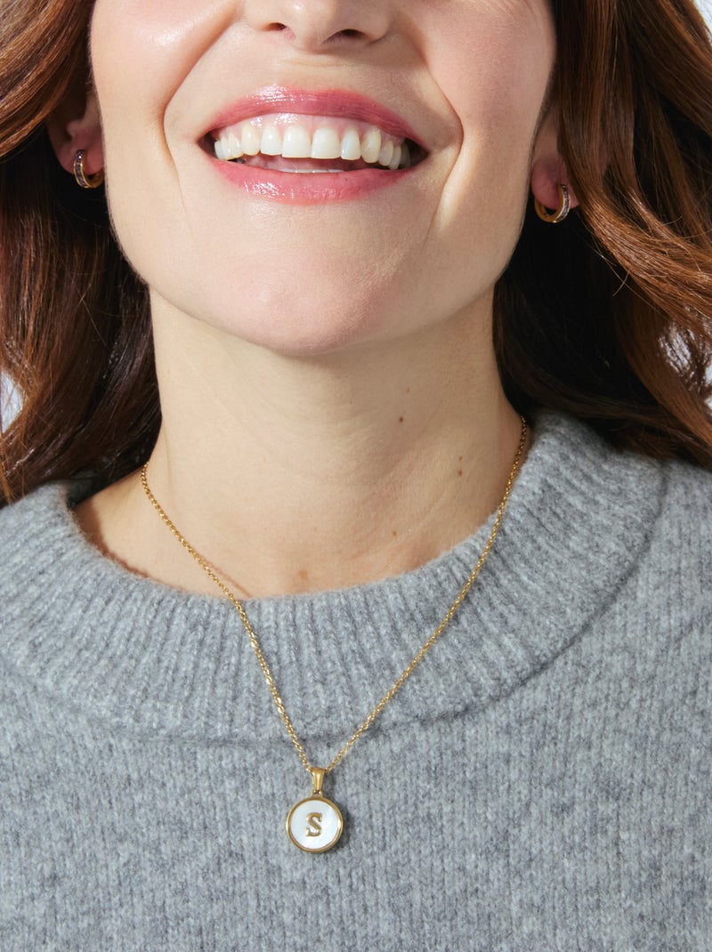 Collier Luxenter en nacre blanche finie plaqué or jaune 18K - Alphabet Blanc - Kiabi