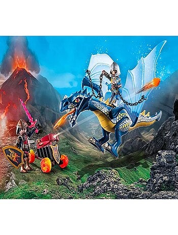 Combattants avec dragons et canon