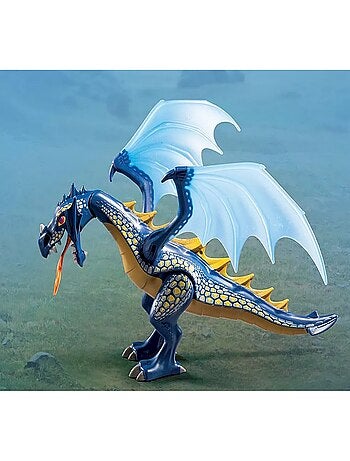 Combattants avec dragons et canon