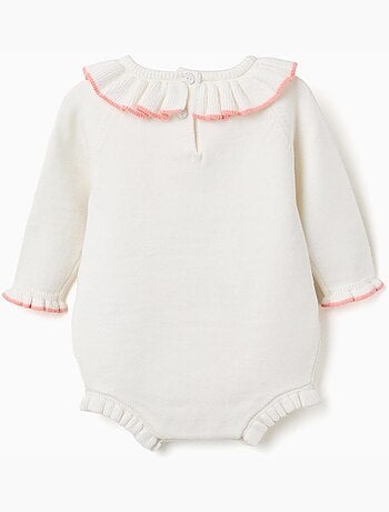 Combinaison en maille à bords volantés