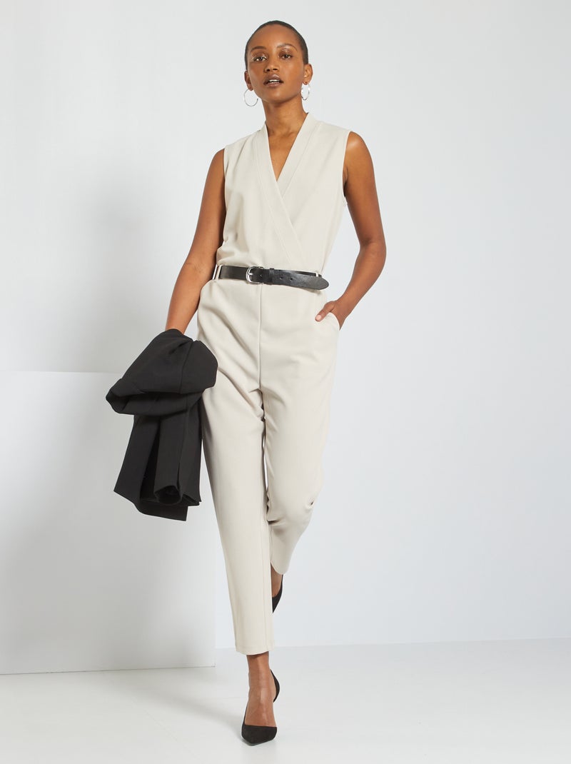 Combinaison encolure V avec ceinture beige - Kiabi