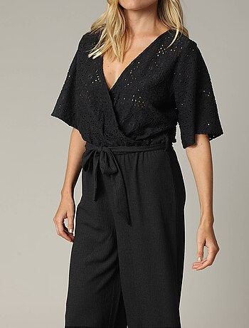 Combinaison femme noire cache-cœur avec maille fantaisie 'Deeluxe'