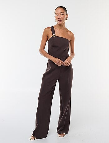 Combinaison pantalon à bretelle asymétrique avec détails