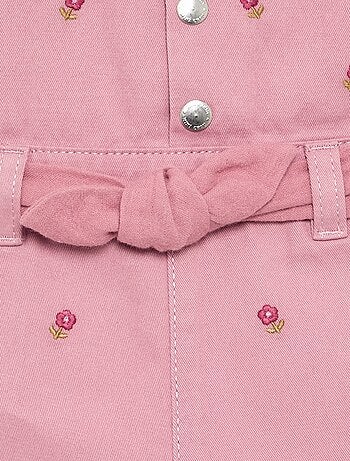 Combinaison short avec broderies