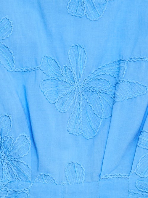 Combinaison short avec grandes fleurs brodées - Kiabi