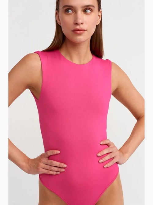 Combinaison unitard sans manches, coupe ajustée dilvin - Kiabi Combinaison unitard sans manches, coupe ajustée dilvin - Kiabi