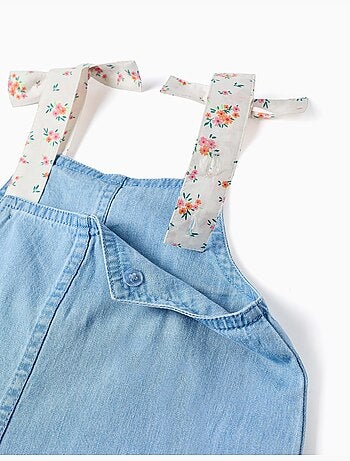 Combishort en jean avec bretelles à motif floral