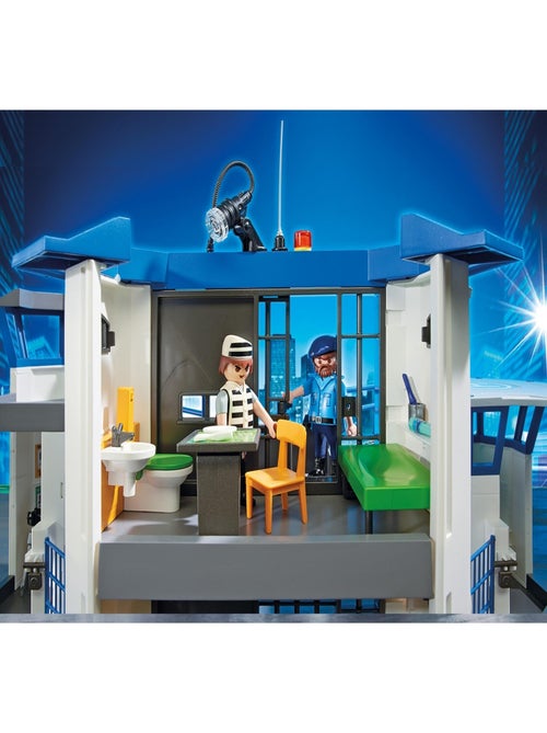 Commissariat de police avec prison - Kiabi