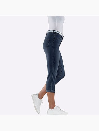 Corsaire en jean avec ceinture brillante et poches pratiques - taille standard - moda vilona