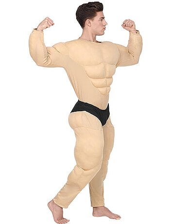 Costume de culturiste musclé avec short