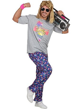 Costume de garçon avec t-shirt des années 80