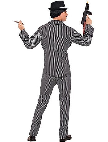 Costume de mafieux dans un costume fantaisie