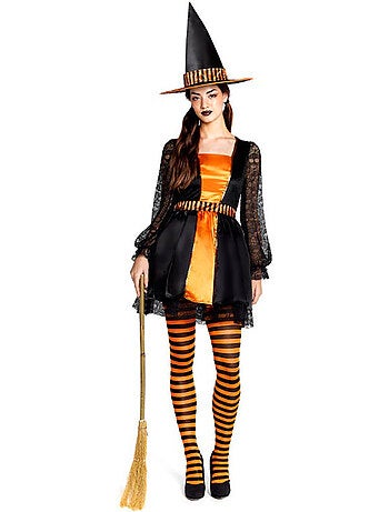 Costume de sorcière avec dentelle