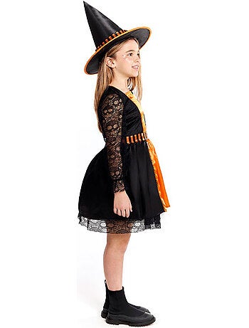 Costume de sorcière avec dentelle