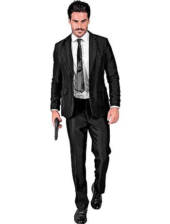 Costume élégant de mafieux