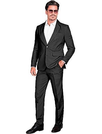 Costume élégant de mafieux
