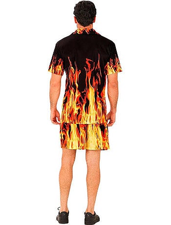 Costume ou tenue tendance pour une fête d'été
