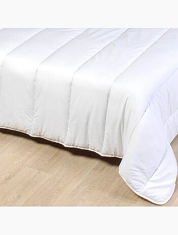 Couette blanche adulte 100% polyester