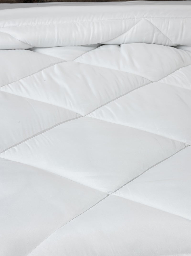 Couette blanche tempérée Anti-Acariens toutes saisons Blanc - Kiabi