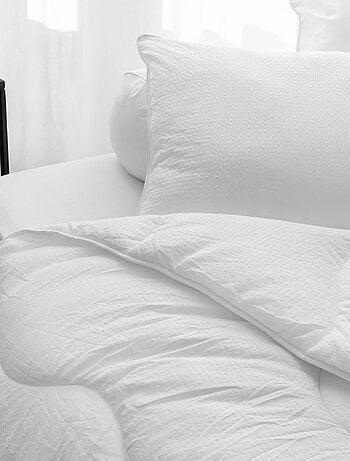Couette hiver avec microduvet aspect gaufré 450 gr