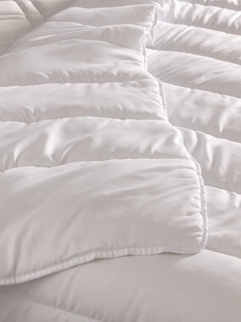 Couette hypoallergénique tempérée 300g Blanc - Kiabi