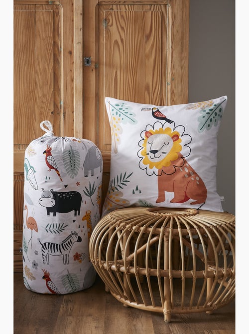 Couette imprimée 140 x 200 cm + 1 taie d'oreiller 60 x 60 cm coton imprimé savane - Kiabi Couette imprimée 140 x 200 cm + 1 taie d'oreiller 60 x 60 cm coton imprimé savane - Kiabi
