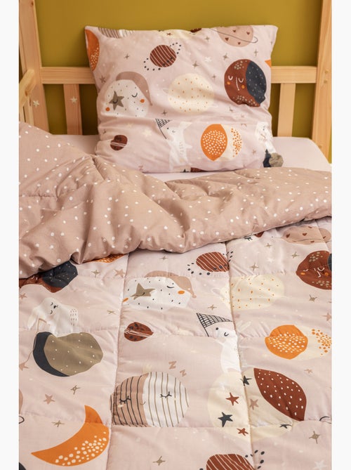 Couette imprimée + 2 taies d'oreiller coton imprimé sky dream - Kiabi Couette imprimée + 2 taies d'oreiller coton imprimé sky dream - Kiabi