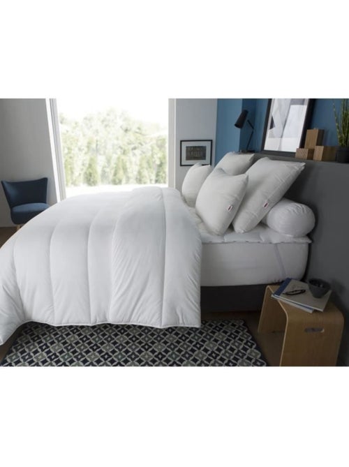 Couette Légère 200 gr/m² - DODO - COUNTRY - 140 x 200 cm - Blanc - Kiabi Couette Légère 200 gr/m² - DODO - COUNTRY - 140 x 200 cm - Blanc - Kiabi