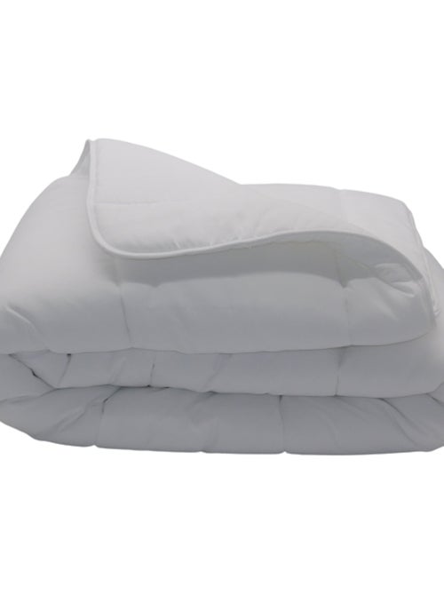Couette légère Anti insectes - 2 personnes 220 x 240 - Kiabi Couette légère Anti insectes - 2 personnes 220 x 240 - Kiabi
