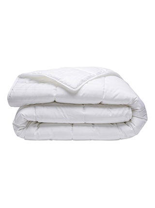 Couette légère au toucher doux