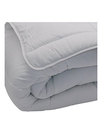 Couette légère climatisée