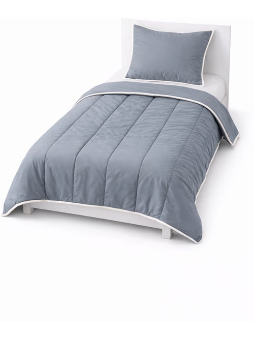 Couette légère Couleur - 1 personne 140 x 200 - Kiabi Couette légère Couleur - 1 personne 140 x 200 - Kiabi