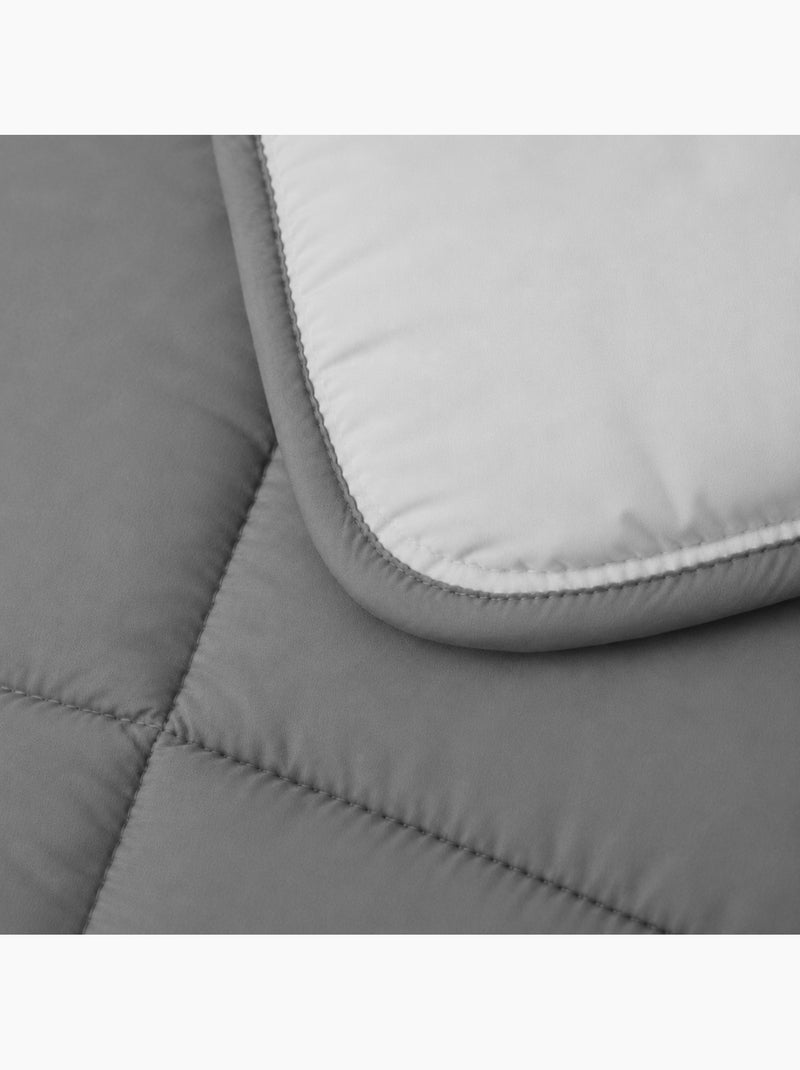 Couette légère réversible bicolore en microfibre 200 gr/m² Argent - Kiabi