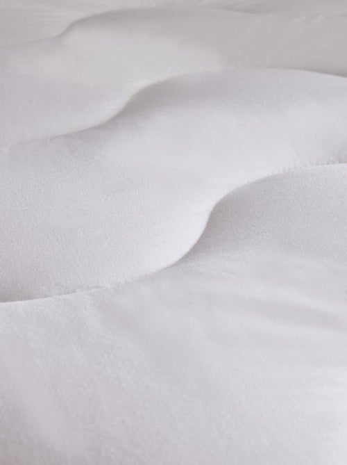 Couette Lovely Night - Chaude - DUNLOPILLO - Kiabi Couette Lovely Night - Chaude - DUNLOPILLO - Kiabi