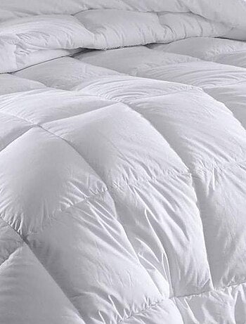 Couette microfibre 220x240 - Blanche - 550 grs/m2