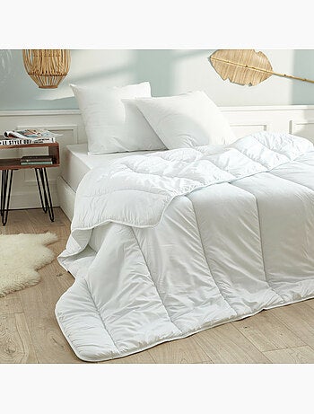 Couette Microfibre 240 x 220 cm – Anti-Acarien – 300 g/m² – Fabriquée en France