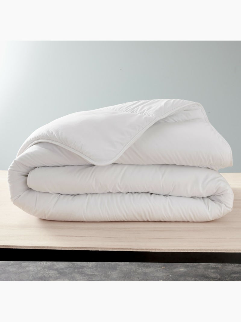 Couette Microfibre 240 x 220 cm – Anti-Acarien – 300 g/m² – Fabriquée en France Blanc - Kiabi