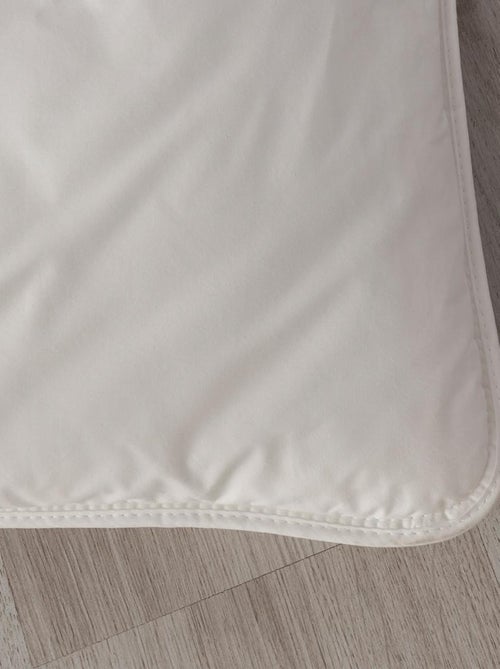 Couette Nuits Calmes - Anti-Acariens -Tempérée - DODO - Kiabi Couette Nuits Calmes - Anti-Acariens -Tempérée - DODO - Kiabi