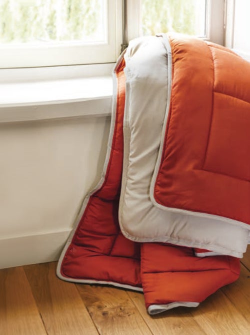 Couette polyester COCOON BICOLORE fibre creuse siliconée Chaud (hiver) - Kiabi