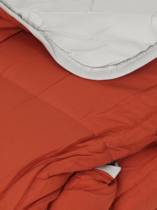 Couette polyester COCOON BICOLORE fibre creuse siliconée Chaud (hiver) - Kiabi