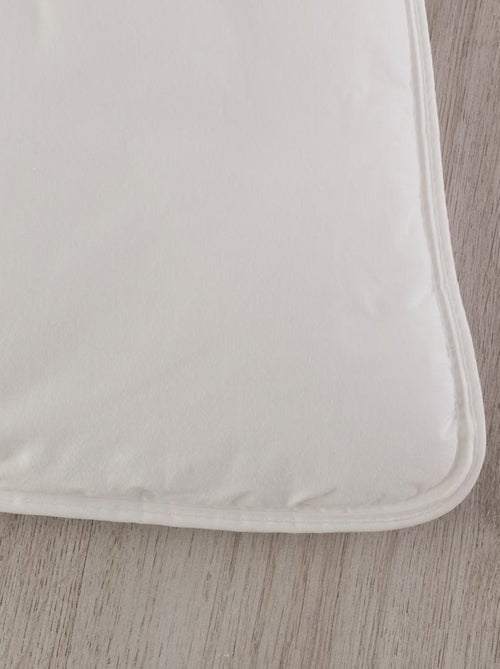 Couette Protection Active Anti-Acariens 4 SAISONS - DODO - Kiabi Couette Protection Active Anti-Acariens 4 SAISONS - DODO - Kiabi