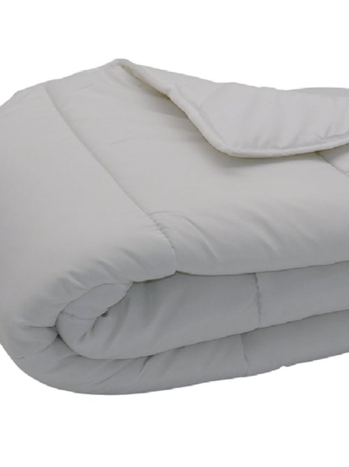 Couette tempérée Microfibre - 1 personne 140 x 200 - Kiabi Couette tempérée Microfibre - 1 personne 140 x 200 - Kiabi
