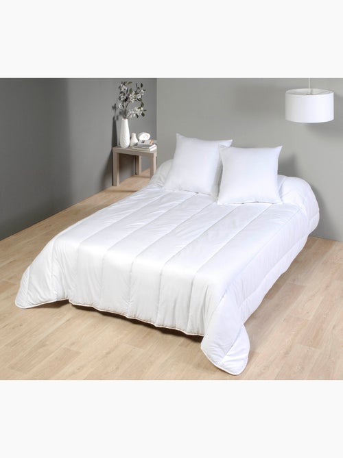 Couette tempérée Microfibre - 1 personne 140 x 200 - Kiabi Couette tempérée Microfibre - 1 personne 140 x 200 - Kiabi