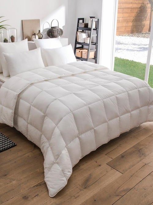Couette Toucher duvet - TEMPÉRÉE - DODO - Kiabi Couette Toucher duvet - TEMPÉRÉE - DODO - Kiabi