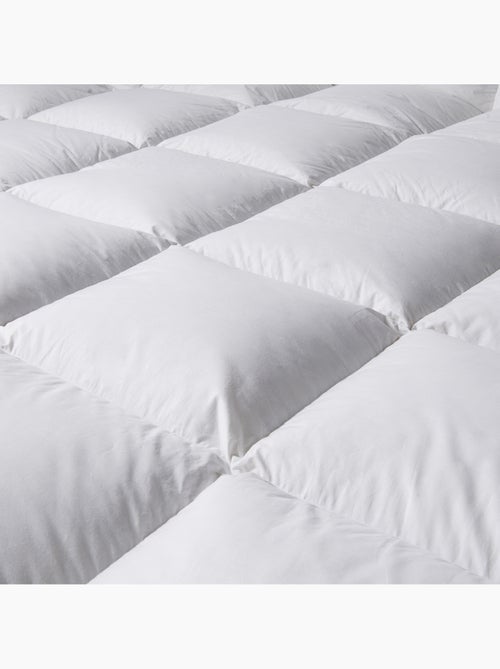 Couette Tradition LEGERE - 70% Duvet d'Oie - DODO - Kiabi Couette Tradition LEGERE - 70% Duvet d'Oie - DODO - Kiabi